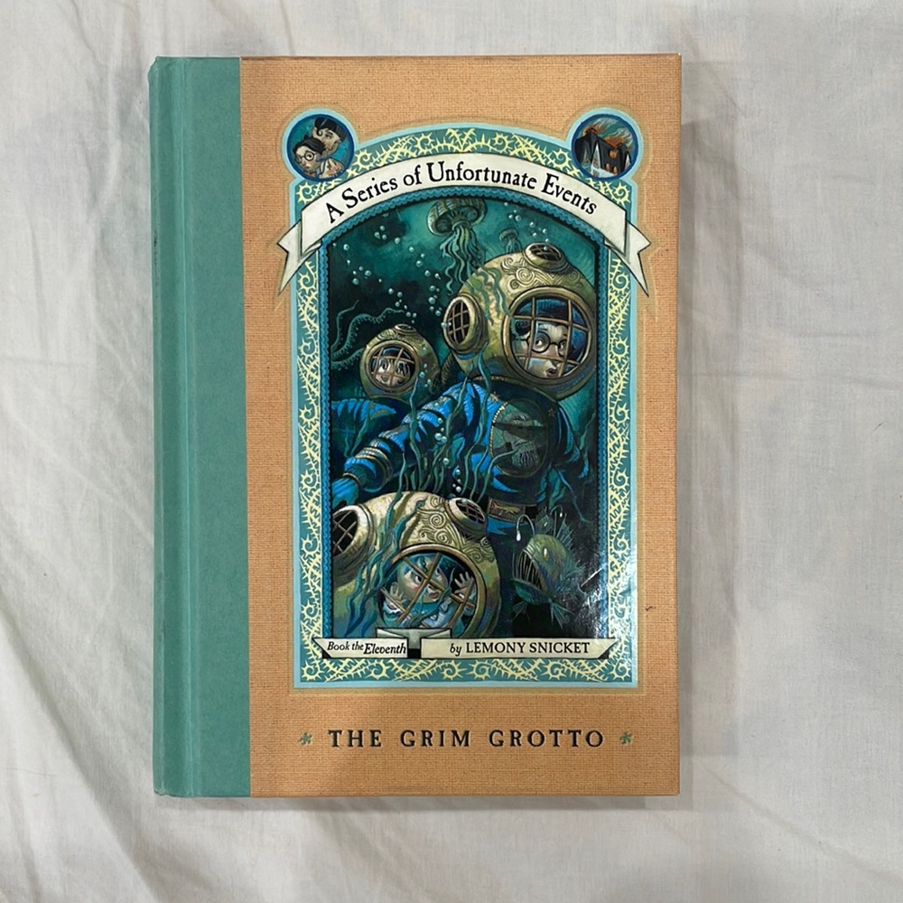 A Series of Unfortunate Events Book 11 The Grim Grotto By Lemony Snicket